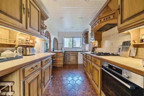 4 bedroom detached house for sale, Barbican Road, Looe