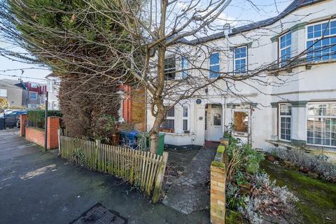 2 bedroom maisonette for sale, Hindes Road, Harrow