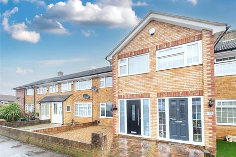 17 Whinfell Way, Gravesend, DA12 4RX