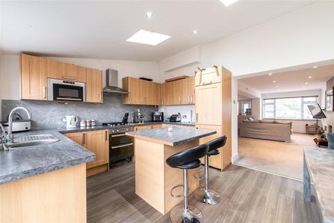 17 Whinfell Way, Gravesend, DA12 4RX