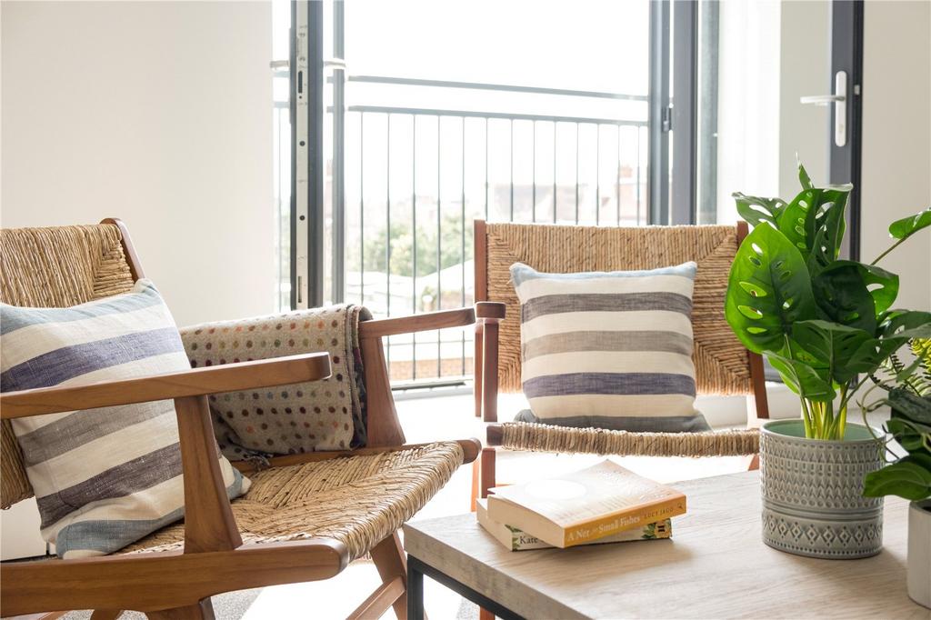 Show Apartment