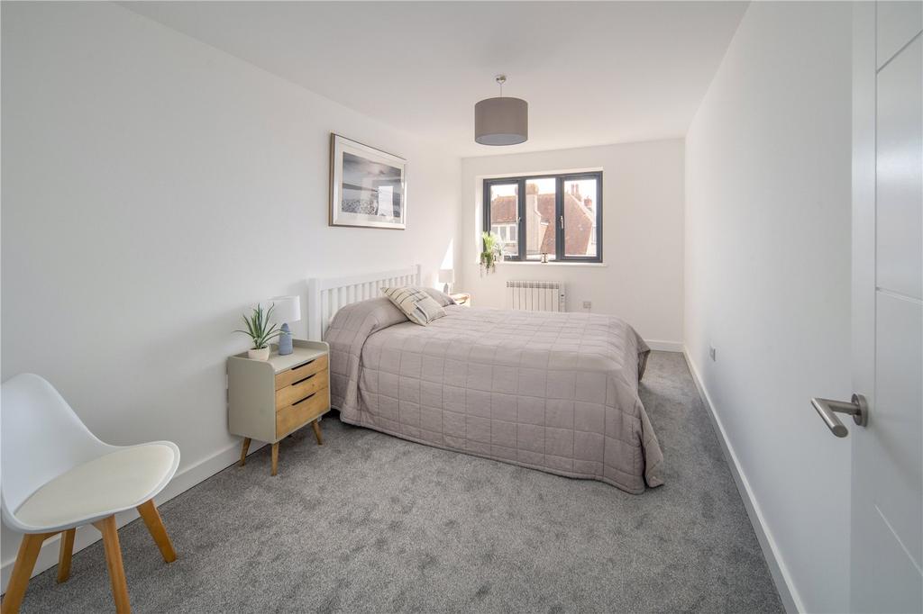 Show Apartment