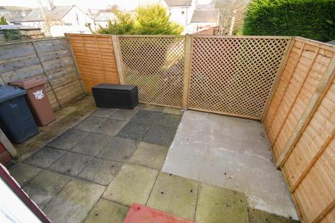 2 bedroom terraced house to rent, Queens Avenue, Buxton