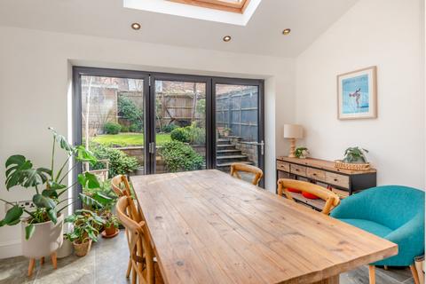 4 bedroom end of terrace house for sale, Selby Avenue, St. Albans, Hertfordshire