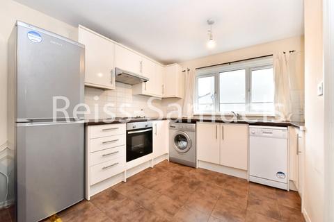 3 bedroom apartment to rent, Ambassador Square, Canary Wharf, London E14