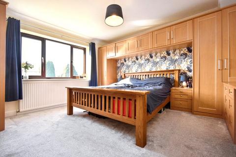 4 bedroom detached house for sale, The Town, Dewsbury, West Yorkshire