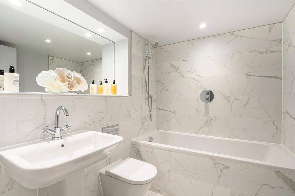 Show Apartment