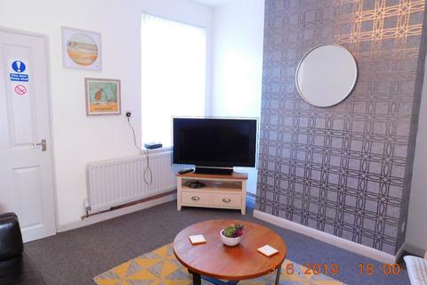 1 bedroom in a house share to rent, Room 2, 63 Keary Street, Stoke-on-Trent ST4