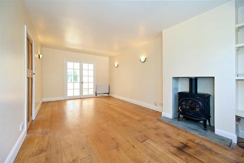 4 bedroom house to rent, Brookside, Runcton, Chichester