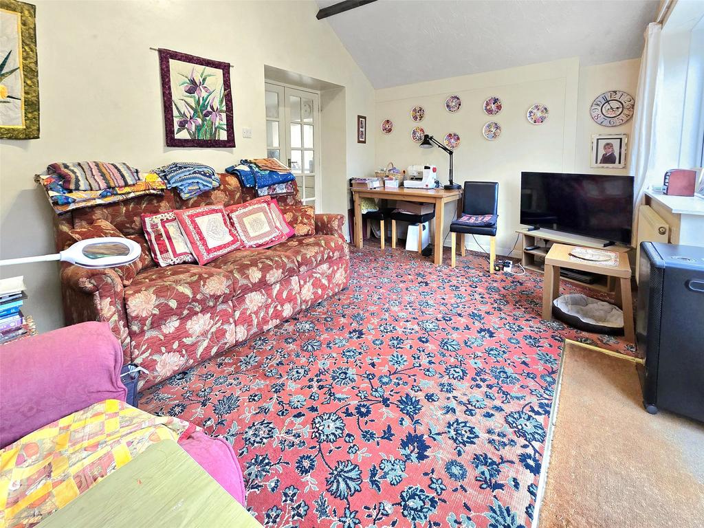 Sitting Room/Bed 3