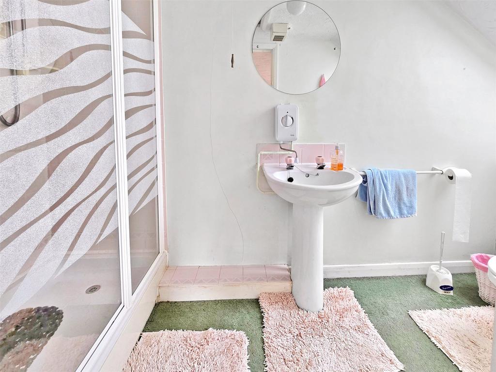 Garage Shower Room