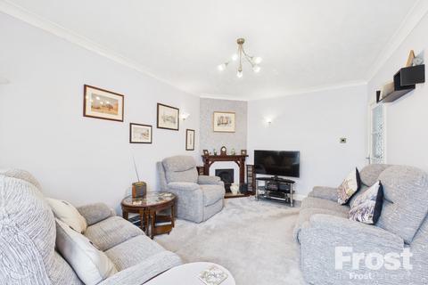 2 bedroom bungalow for sale, Arlington Road, Ashford, Surrey, TW15