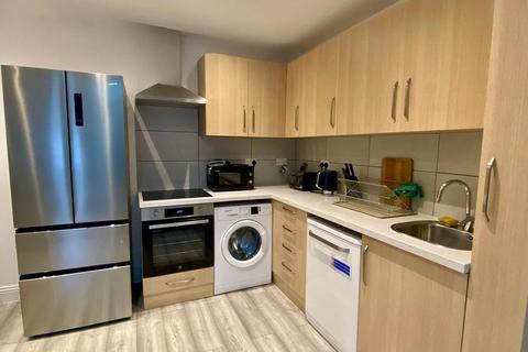 1 bedroom flat to rent, London SW15