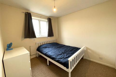 2 bedroom terraced house to rent, Heather Close, Westbury