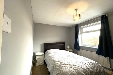 2 bedroom terraced house to rent, Heather Close, Westbury