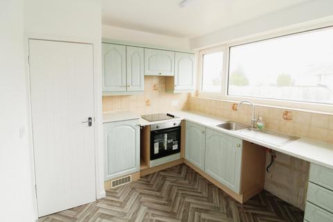 2 bedroom bungalow to rent, Montague Crescent, Leeds LS25