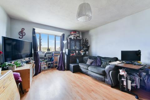 2 bedroom apartment for sale, Birchwood Close, Morden SM4