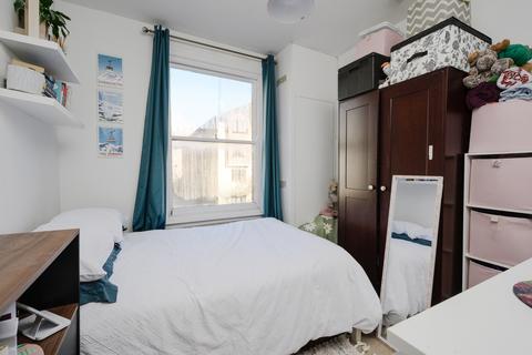 Flat 2, 44 Griffiths Road, London, SW19 1SS