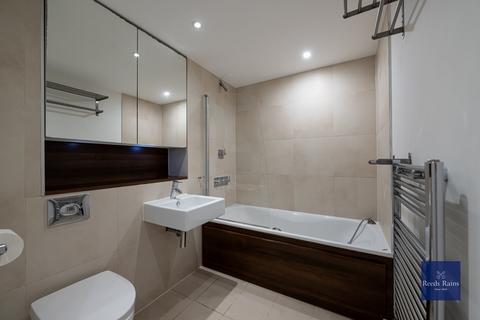 1 bedroom apartment for sale, Salamanca Place, London SE1