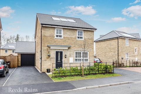 4 bedroom detached house for sale, Roadtrain Avenue, Lancashire PR26