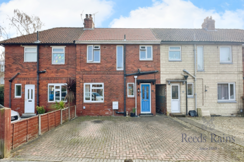 3 bedroom terraced house to rent, Portholme Drive, North Yorkshire YO8