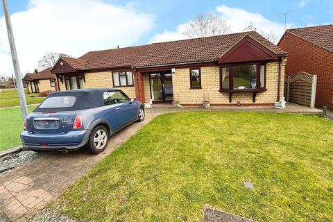 2 bedroom bungalow for sale, Meadowlake Close, Lincolnshire LN6