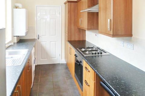 2 bedroom terraced house to rent, Kings Terrace, Tyne and Wear SR4