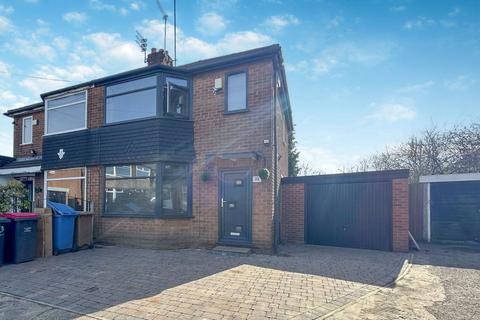 2 bedroom semi-detached house for sale, Bromsgrove Avenue, Manchester M30