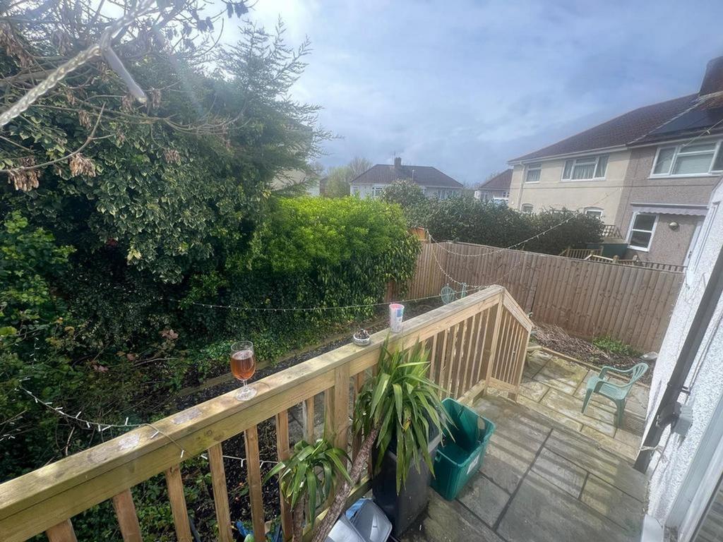 A spacious and inviting garden area, perfect fo...