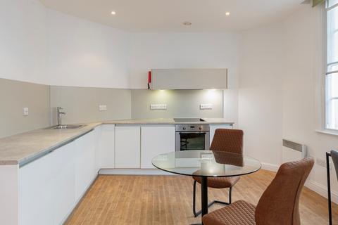 1 bedroom flat to rent, Saint James's Parade, Bath BA1