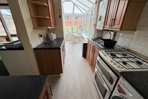 4 bedroom house to rent, Harrington Drive, Nottingham NG7