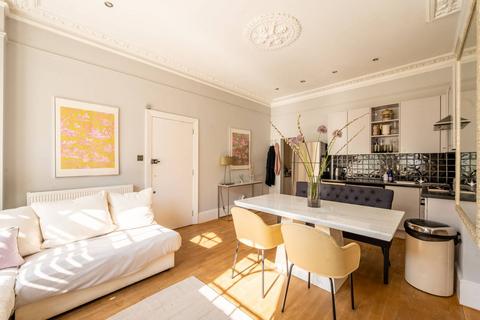 2 bedroom flat for sale, Crockerton Road, Wandsworth Common, London, SW17