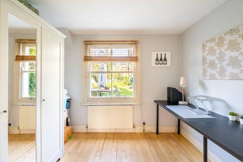 2 bedroom flat for sale, Crockerton Road, Wandsworth Common, London, SW17