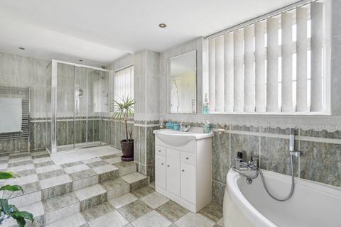 35 Bathurst Walk, Iver, SL0 9EE