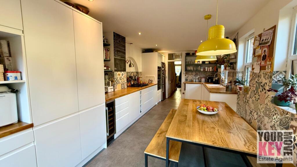 Your Key Move Estate Agents in Folkestone - Broadm