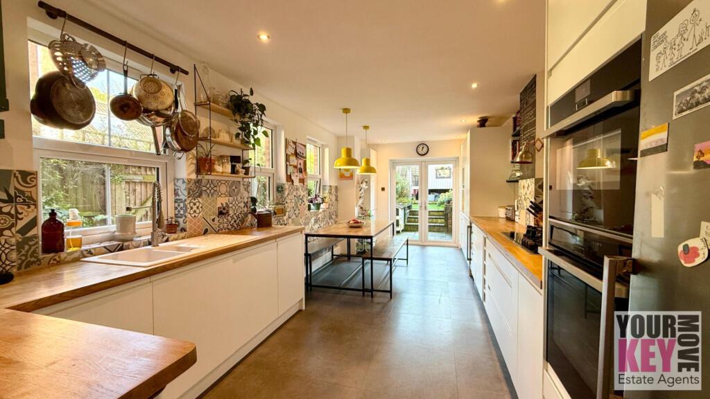 Your Key Move Estate Agents in Folkestone - Broadm