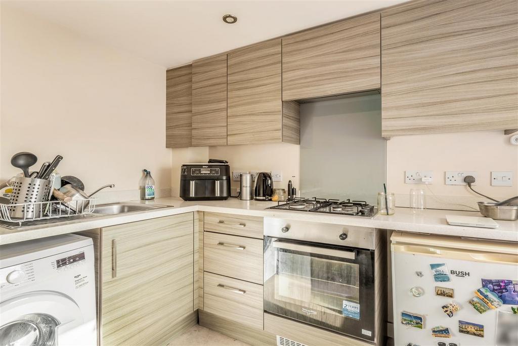 28-29 Western Road internal photos-13.jpg
