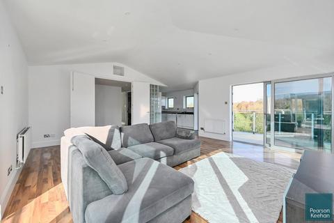 3 bedroom penthouse for sale, South Penthouse, The Park Apartments, London Road, Brighton