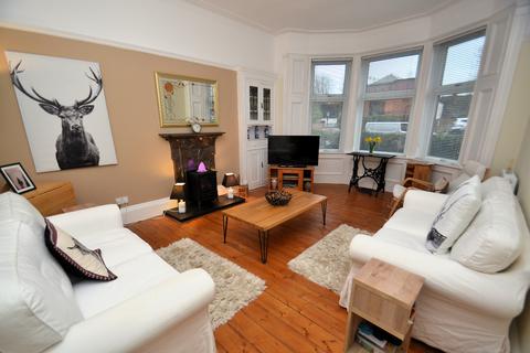 2 bedroom flat for sale, Kings Park Road, Kings Park, Glasgow, G44 4TX