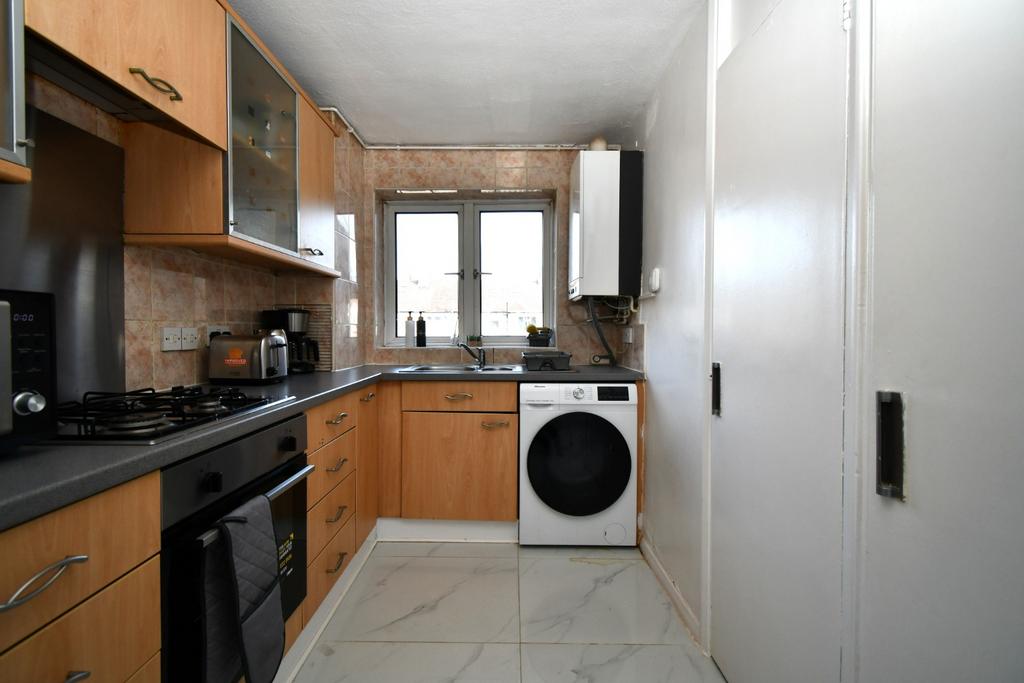 Apartment in London, Maryland - View 2