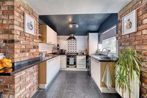 4 bedroom terraced house for sale, Chester Road, Warrington