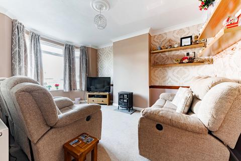 3 bedroom terraced house for sale, St. Margarets Road, Lowestoft