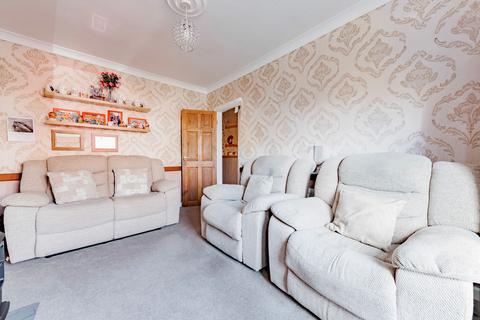 3 bedroom terraced house for sale, St. Margarets Road, Lowestoft