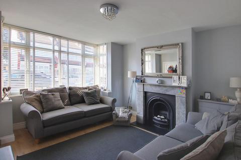 2 bedroom end of terrace house for sale, Barmouth Road, Shirley