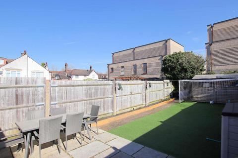 2 bedroom end of terrace house for sale, Barmouth Road, Shirley