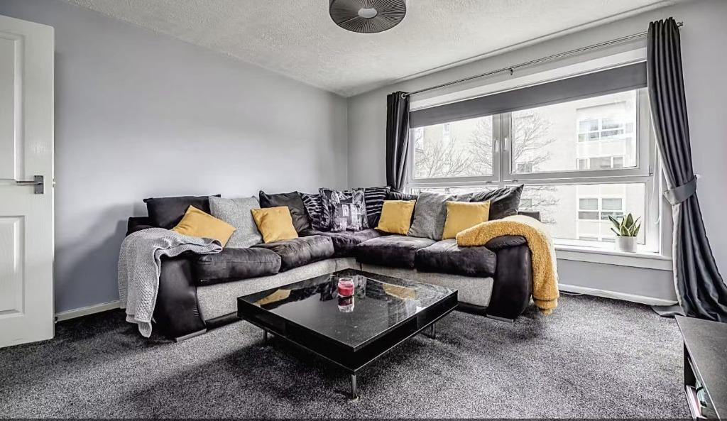 Apartment in Glasgow - View 4