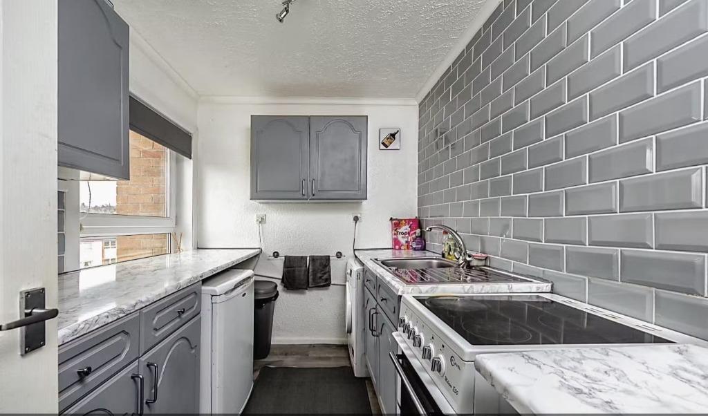 Apartment in Glasgow - View 5