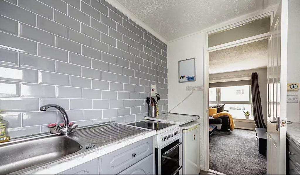 Apartment in Glasgow - More