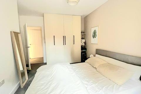 Flat 14, 13 Hoffmans Road, Walthamstow, London, E17 6ZE