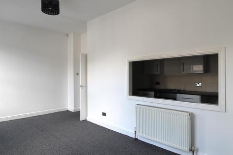 2 bedroom flat to rent, Coltman Street, Hull HU3